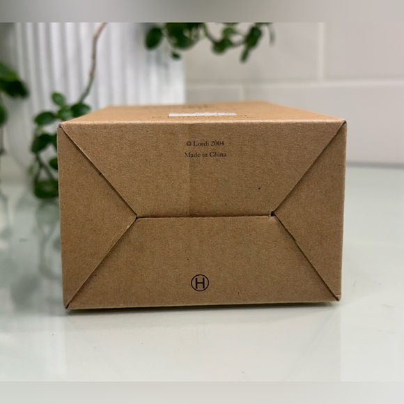 Willow Tree Heart of Gold Boy Figurine Susan Lordi 2004 Demdaco 5.5" - Picture 12 of 12